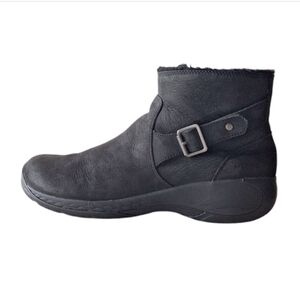 Merrell QFORM2 Black Nubuck Suede Ankle Boots